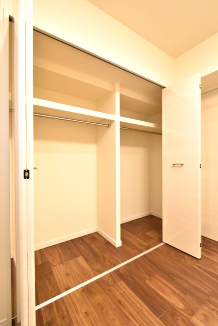 初穂マンションひがし京橋 洋室2