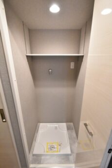 初穂マンションひがし京橋 玄関