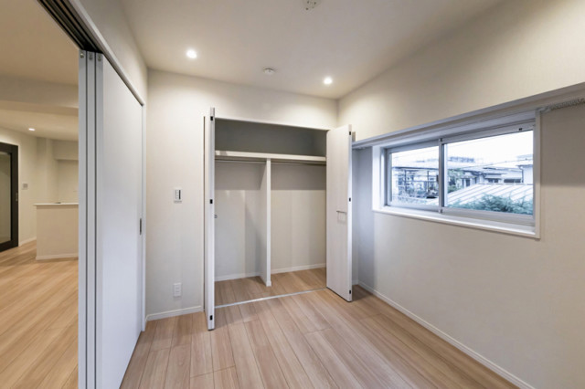 塔の山ハイツ　洋室2