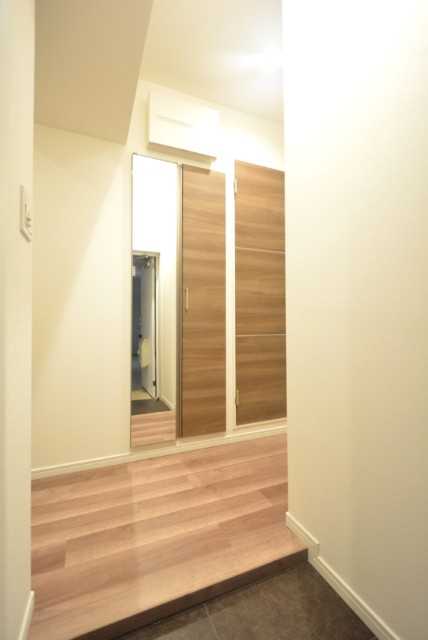 シルバープラザ白山 玄関