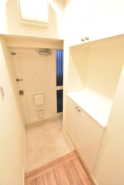 大森駅前住宅１号棟 玄関