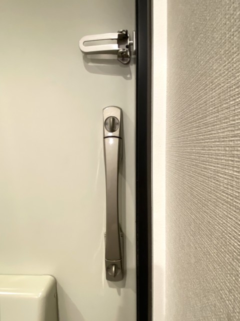 メガロン御殿山 玄関