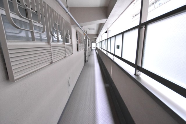 大森駅前住宅１号棟 玄関