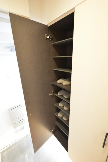 大森駅前住宅２号棟 玄関