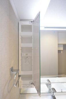 シルバープラザ白山 洗面室