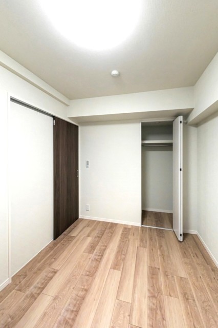 朝日クレスパリオ中野新井薬師 洋室2