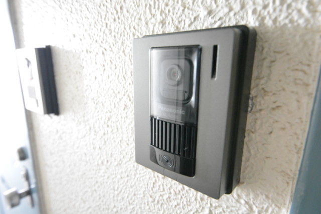 ハイライフ用賀 玄関