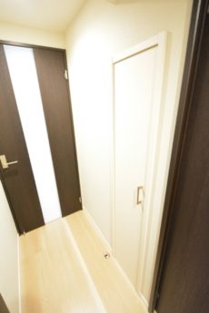 ライオンズマンション上野毛第３ 廊下収納