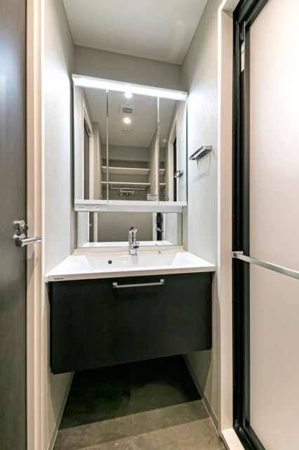 ノア新宿 洗面室