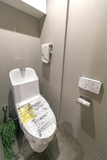 朝日クレスパリオ中野新井薬師 トイレ