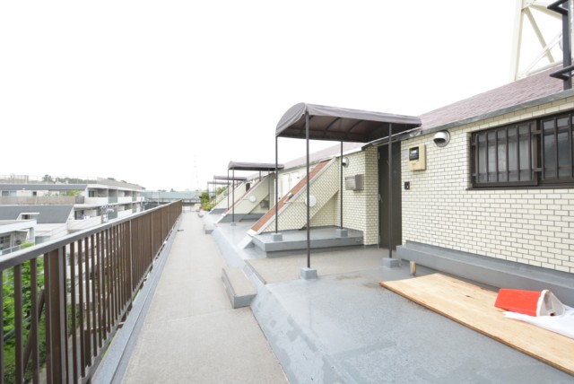 ライオンズマンション上野毛第３ 玄関