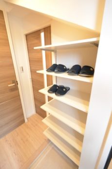 ライオンズマンション上野毛第３ 玄関