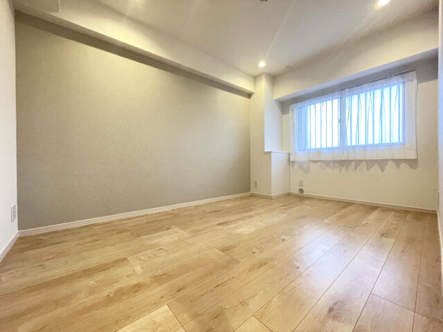 朝日クレス・パリオ西落合 洋室1