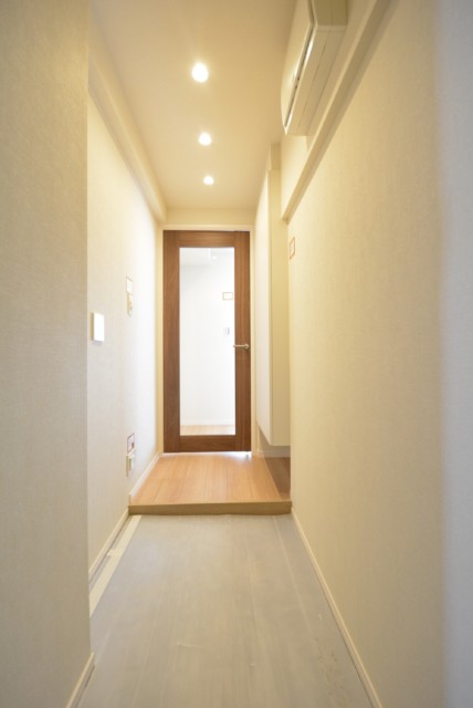 ハイライフ用賀 玄関