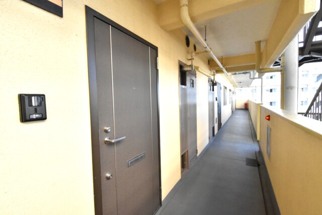 東建柏木マンション 玄関