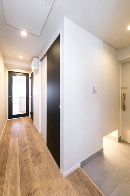 グラーサ西麻布 玄関