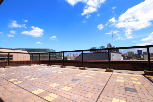 ロワ・ヴェール市ヶ谷左内坂 ルーフバルコニー