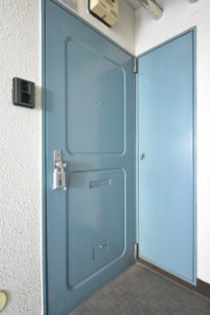 ハイライフ用賀 玄関