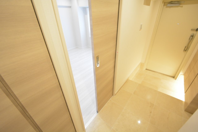 三田ナショナルコート 洋室1