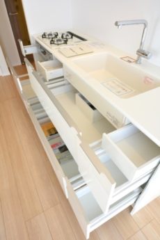 ハイライフ用賀 キッチン