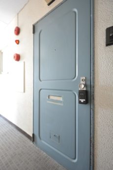 ハイライフ用賀 玄関