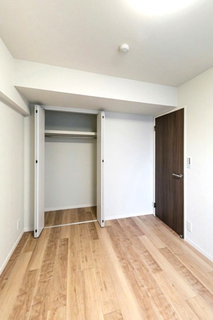 朝日クレスパリオ中野新井薬師 洋室1