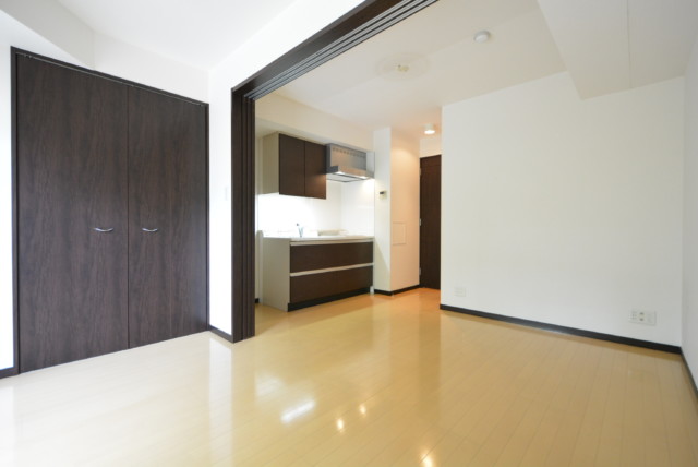 グランジュール明大前 DK+洋室