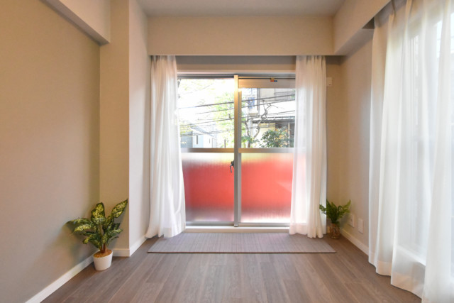 ライオンズマンション広尾第２ 西向きバルコニー