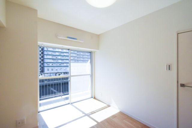 ニューハイム田町 洋室2