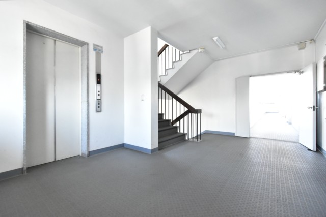 中央マンション 玄関