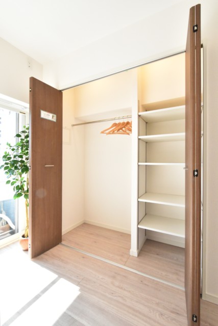 中央マンション 洋室2