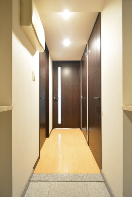 グランジュール明大前 玄関