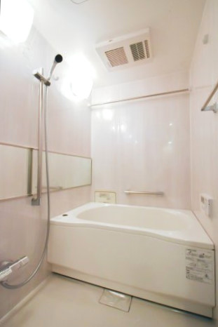 ニューハイム田町 浴室