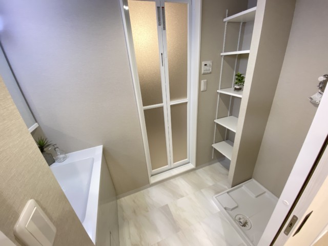 NK五反田コータース 洗面室