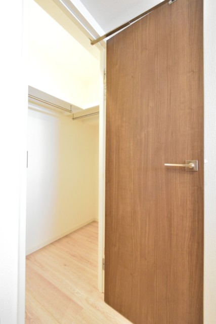 中央マンション 洋室1