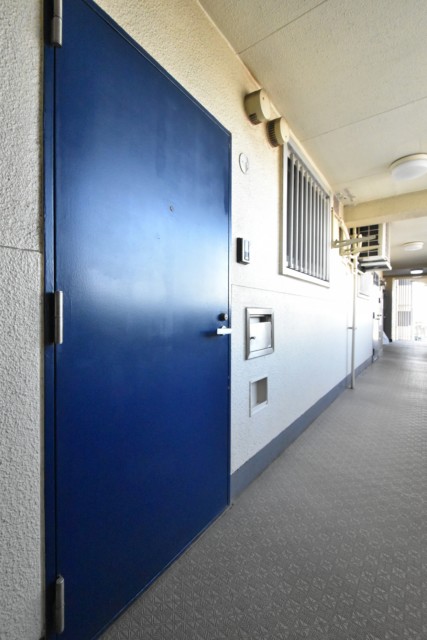 サンドエル松原 玄関