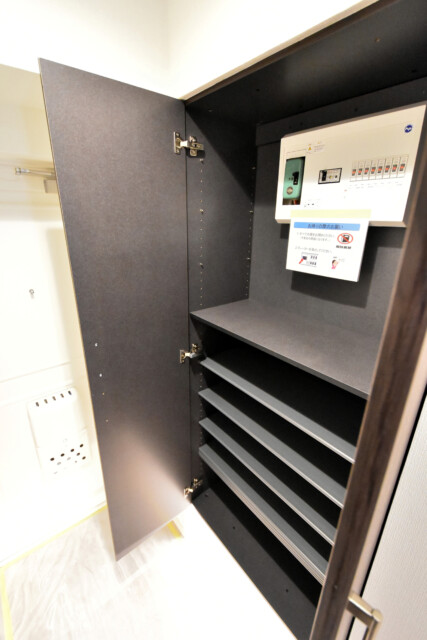 初台中央マンション 玄関