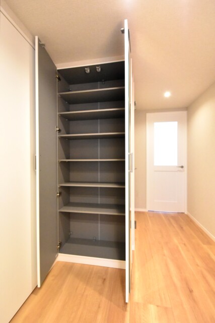 駒場ネオパレス 玄関