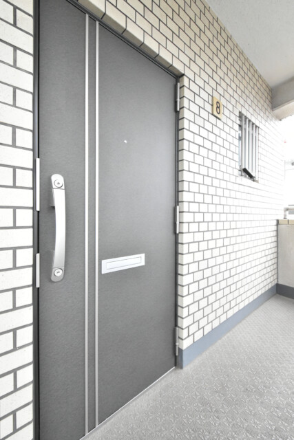 藤和三軒茶屋コープ 玄関