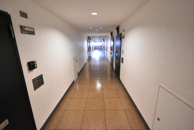 秀和恵比寿レジデンス 玄関