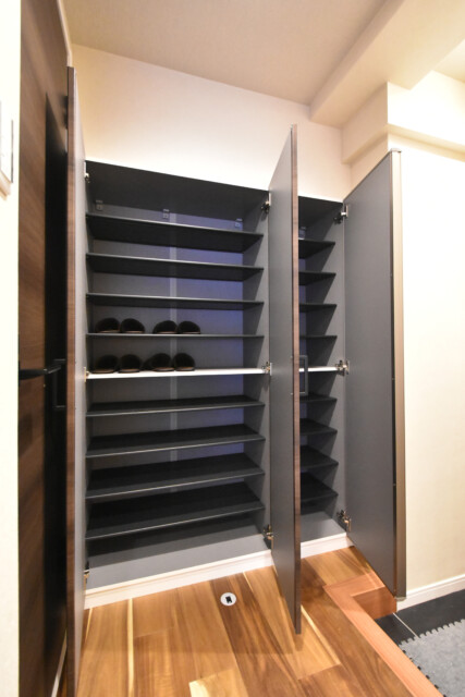 上馬ハイホーム 玄関