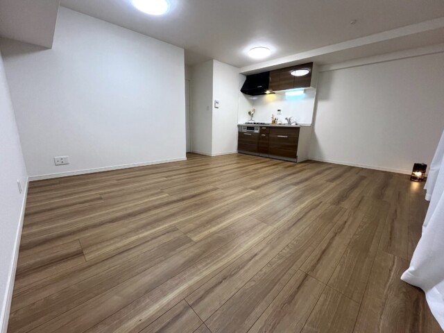 モナーク三軒茶屋 .LDK JPG