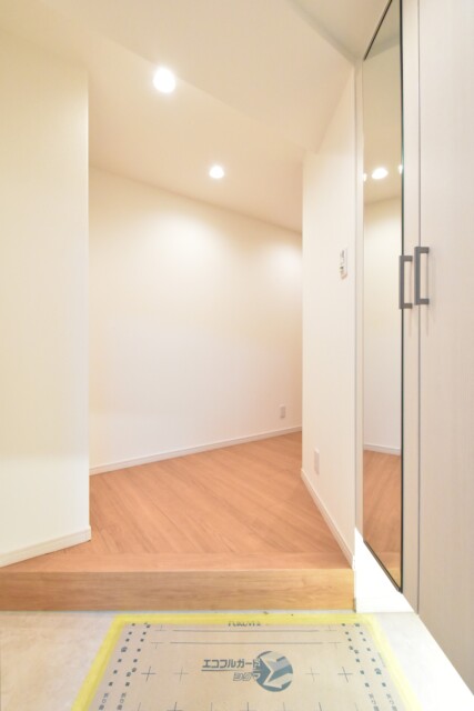 駒場ネオパレス 玄関 駒場ネオパレス 玄関