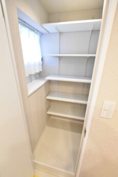 駒場ネオパレス 玄関 駒場ネオパレス 玄関