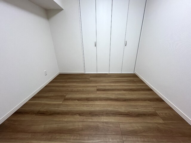 モナーク三軒茶屋 洋室1