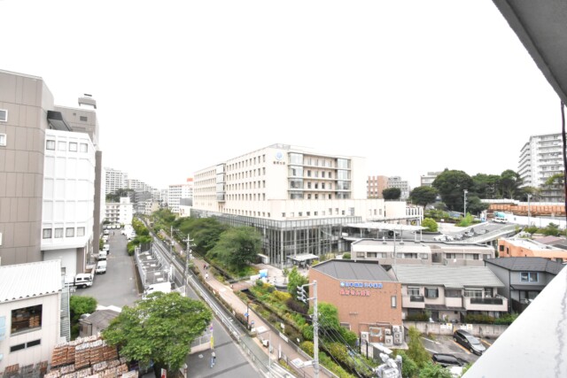 駒場ネオパレス 玄関 駒場ネオパレス 玄関