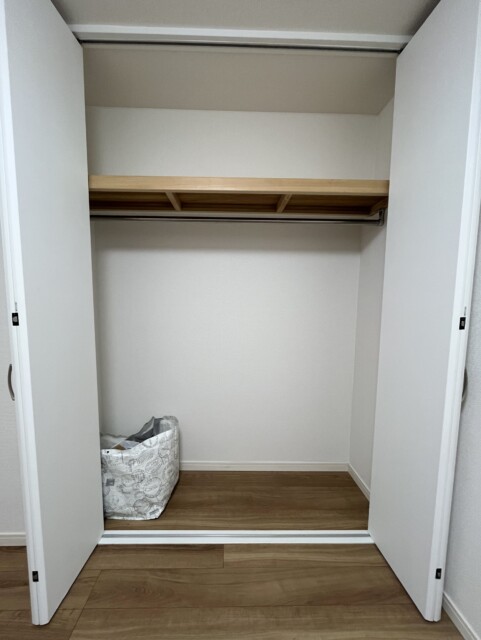 モナーク三軒茶屋 洋室1