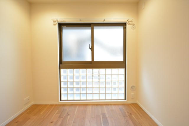 クリオ恵比寿弐番館 洋室2