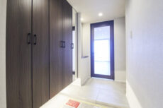 ラグナタワー 玄関廊下