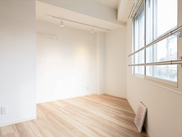 リシェ広尾 洋室2